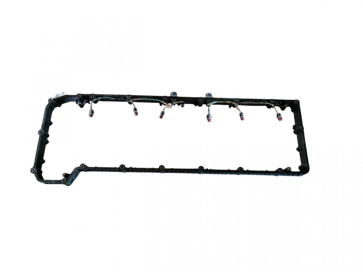 Volvo Vahekaas 22045844 - 실린더 헤드 트럭 용 : 사진 1 Volvo Vahekaas 22045844 - 실린더 헤드 트럭 용 : 사진 1