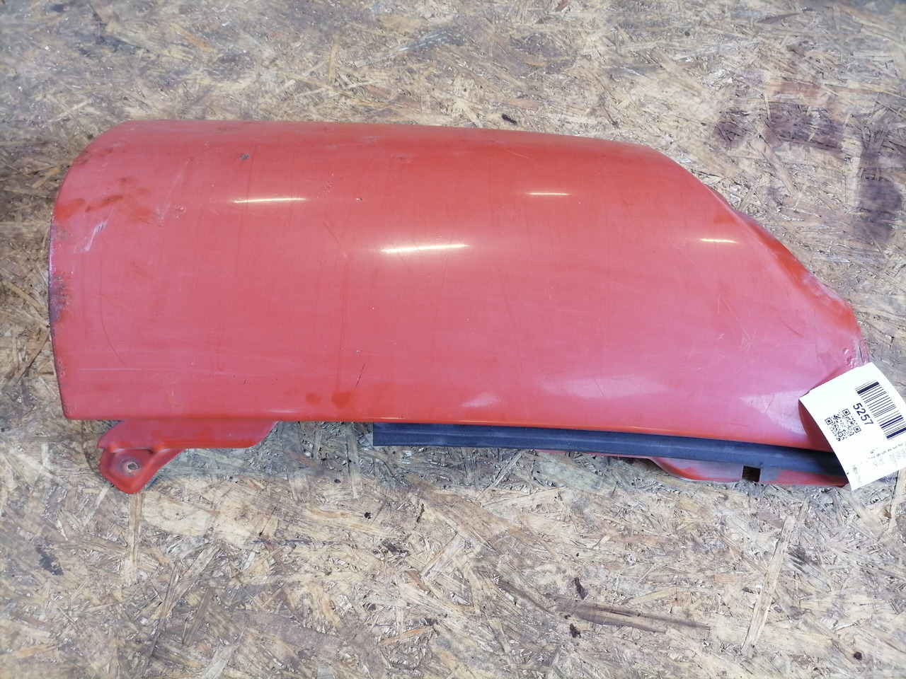 Volvo Volvo kabiini nurgapõsk, vasak 20379171 - 그릴 트럭 용 : 사진 2 Volvo Volvo kabiini nurgapõsk, vasak 20379171 - 그릴 트럭 용 : 사진 2