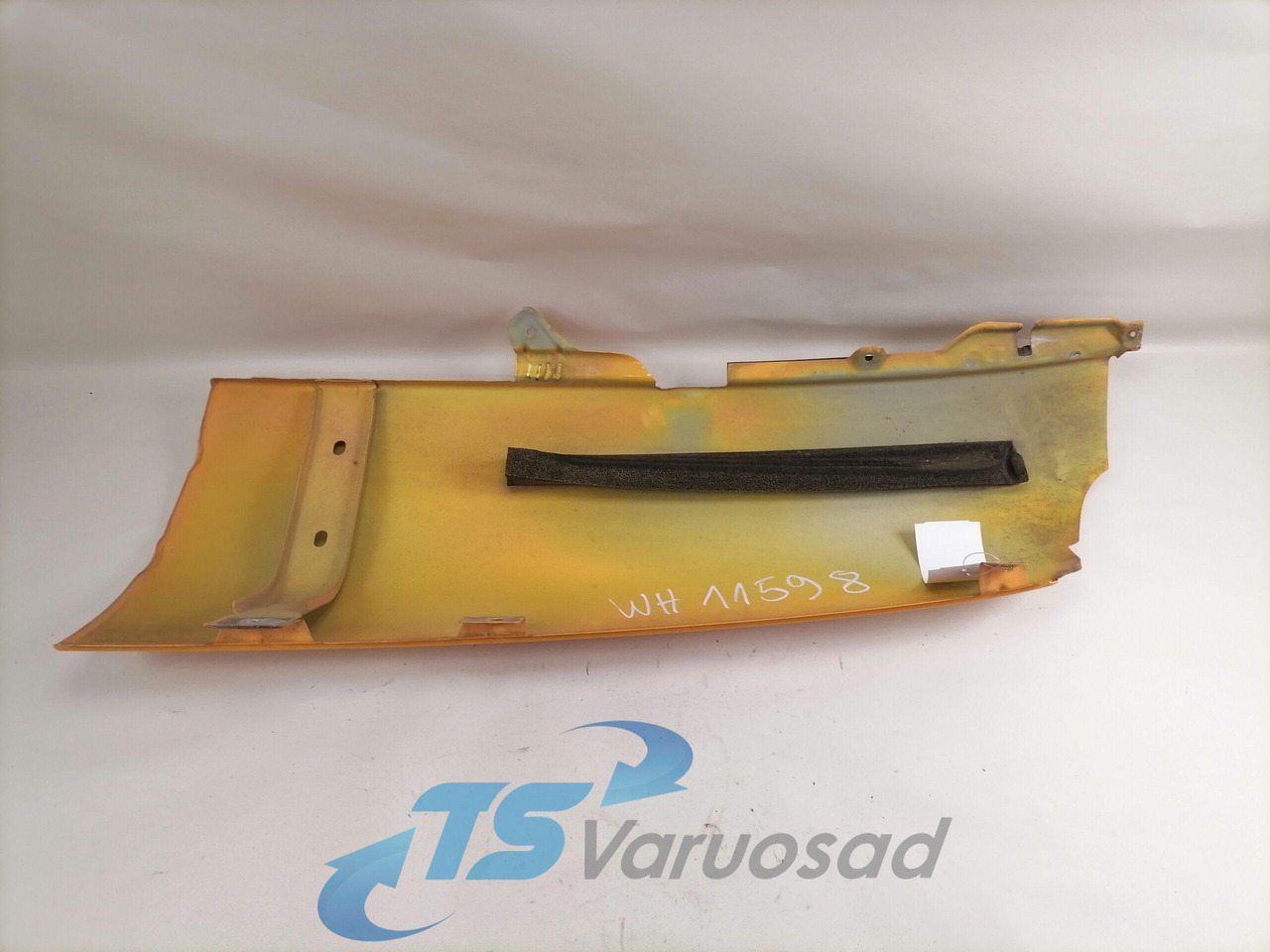 Volvo Volvo kabiini nurgapõsk, vasak 20379175 - 그릴 트럭 용 : 사진 2 Volvo Volvo kabiini nurgapõsk, vasak 20379175 - 그릴 트럭 용 : 사진 2