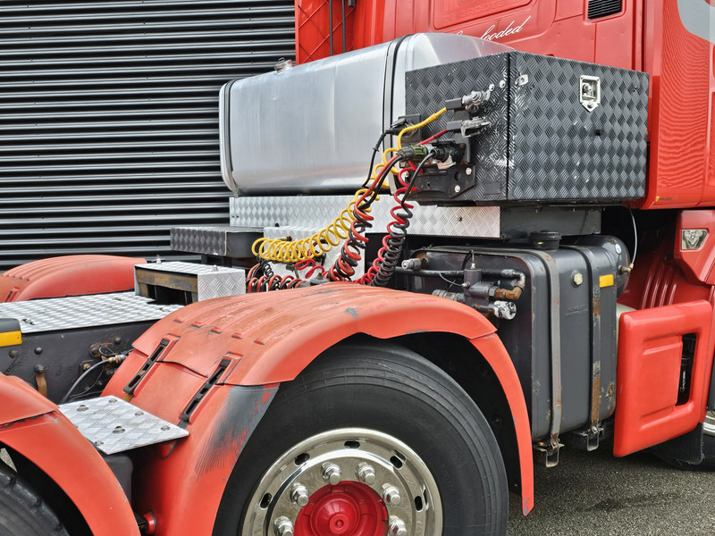 트랙터 유닛 Scania R 164.580 8x4-4 / 150T / MANUAL / RETARDER / BIG AXLE : 사진 9 트랙터 유닛 Scania R 164.580 8x4-4 / 150T / MANUAL / RETARDER / BIG AXLE : 사진 9