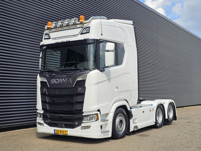 Scania S770 V8 6x2 BOOOGIE / FULL AIR / RETARDER / PARKING COOLER - 트랙터 유닛 : 사진 1 Scania S770 V8 6x2 BOOOGIE / FULL AIR / RETARDER / PARKING COOLER - 트랙터 유닛 : 사진 1