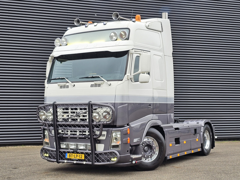 Volvo FH400 4X2 / SHOWTRUCK / SPECIAL / EXHAUST VALVE - 트랙터 유닛 : 사진 1 Volvo FH400 4X2 / SHOWTRUCK / SPECIAL / EXHAUST VALVE - 트랙터 유닛 : 사진 1