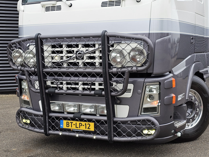 Volvo FH400 4X2 / SHOWTRUCK / SPECIAL / EXHAUST VALVE - 트랙터 유닛 : 사진 4 Volvo FH400 4X2 / SHOWTRUCK / SPECIAL / EXHAUST VALVE - 트랙터 유닛 : 사진 4