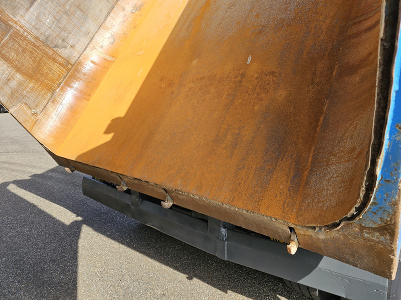 덤프트럭 Volvo FM 440 / 10X4 / TIPPER / HUB REDUCTION / SPRING SUSPENSION : 사진 17