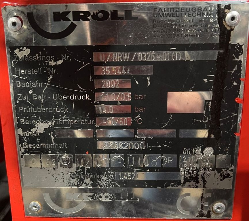 MAN 10.180 Saug & Druck & Spülwagen & Funk Euro 6 MAN 10.180 Saug & Druck & Spülwagen - 진공 흡입 트럭 : 사진 5 MAN 10.180 Saug & Druck & Spülwagen & Funk Euro 6 MAN 10.180 Saug & Druck & Spülwagen - 진공 흡입 트럭 : 사진 5