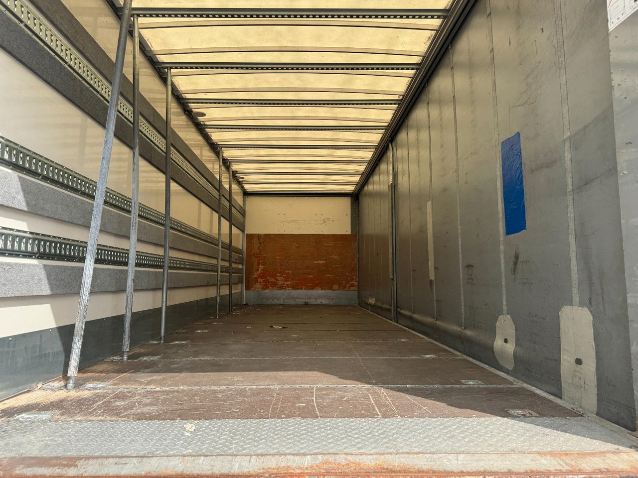 MAN 18.290 4X2 Koffer / Plane Top Zustand 8,30 Meter - 커튼사이더 트럭 : 사진 3 MAN 18.290 4X2 Koffer / Plane Top Zustand 8,30 Meter - 커튼사이더 트럭 : 사진 3