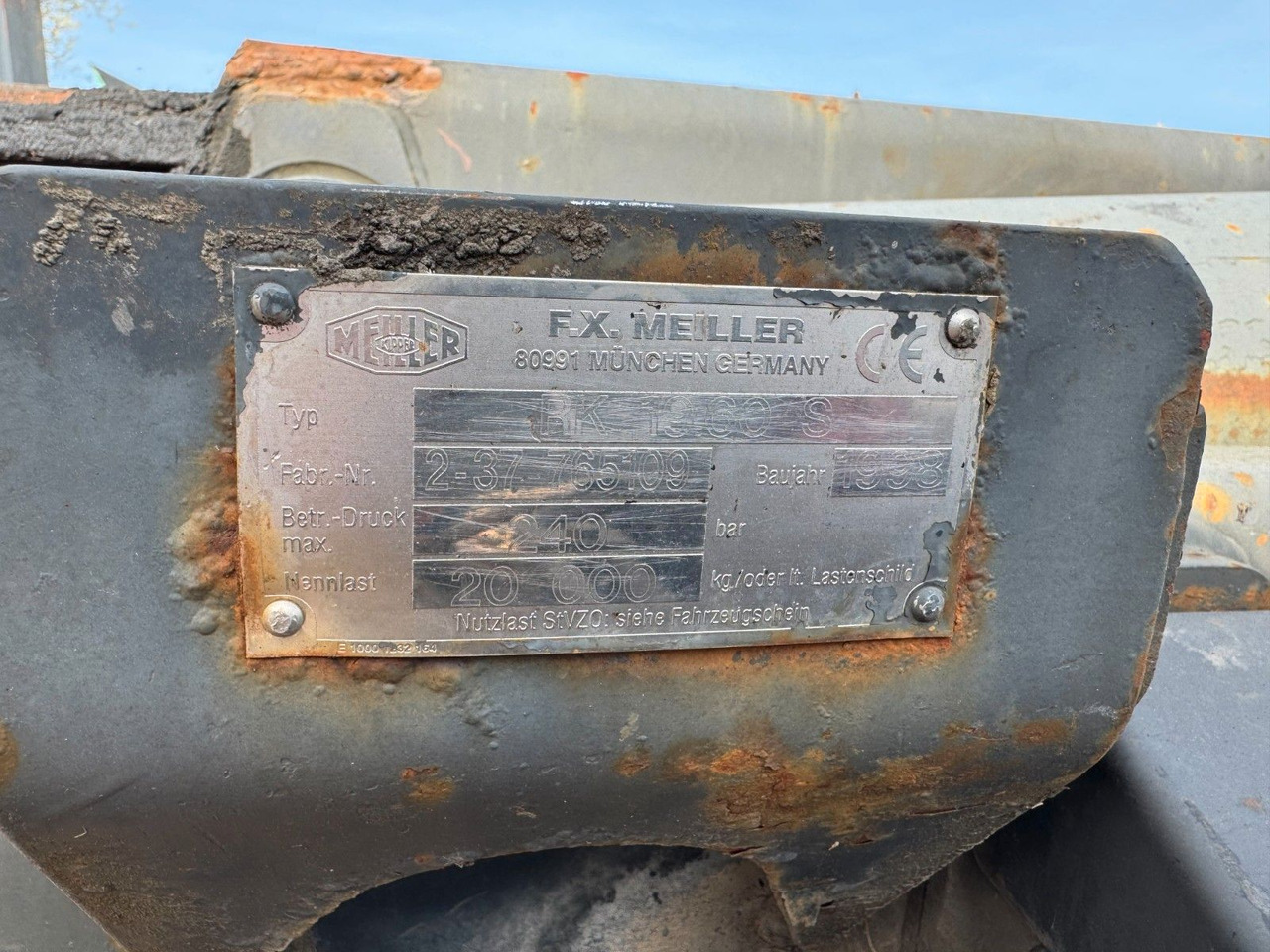 Meiller Abrollaufbau für 6X4 mit 3,90 Radstand - 후크 리프트 트럭 : 사진 2 Meiller Abrollaufbau für 6X4 mit 3,90 Radstand - 후크 리프트 트럭 : 사진 2