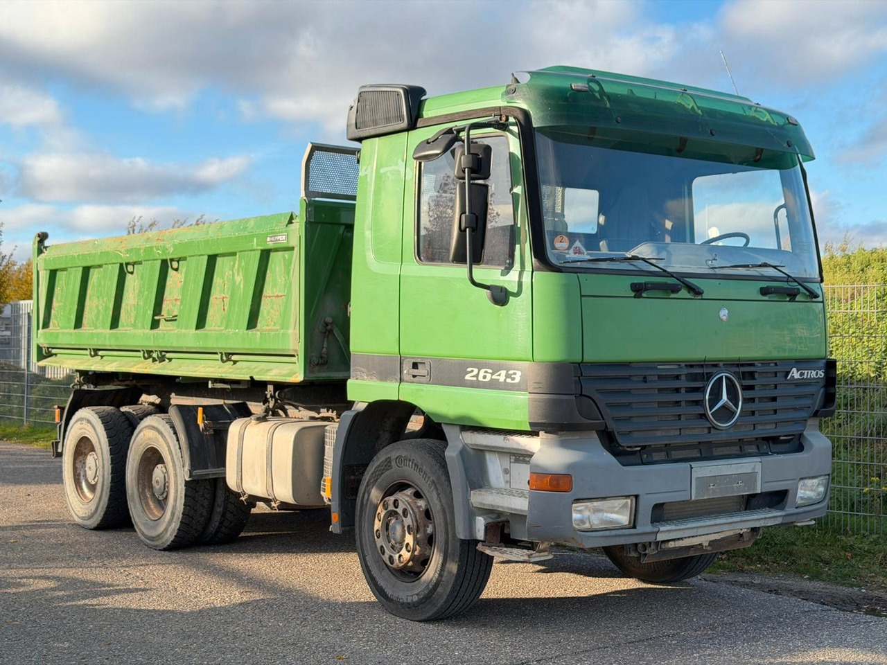 Mercedes-Benz 2643 6x4 Meiller 3S. Kipper Bordmatik | Blatt/Bl - 덤프트럭 : 사진 4 Mercedes-Benz 2643 6x4 Meiller 3S. Kipper Bordmatik | Blatt/Bl - 덤프트럭 : 사진 4