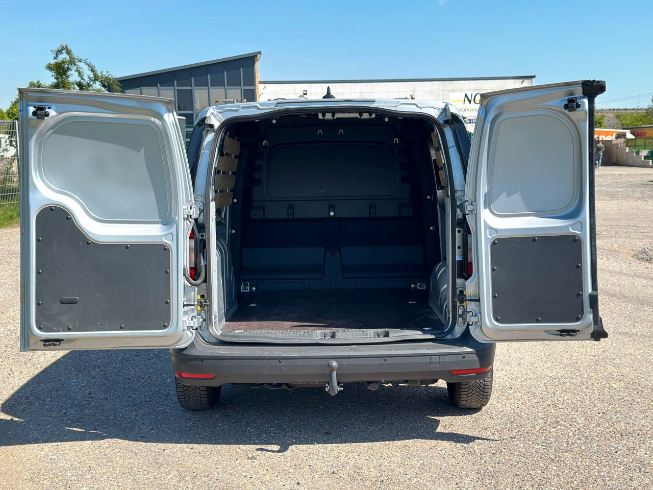Volkswagen Caddy 4x2 | Klima | AHK | PDC | Spurhalteass. - 승합차 : 사진 5 Volkswagen Caddy 4x2 | Klima | AHK | PDC | Spurhalteass. - 승합차 : 사진 5