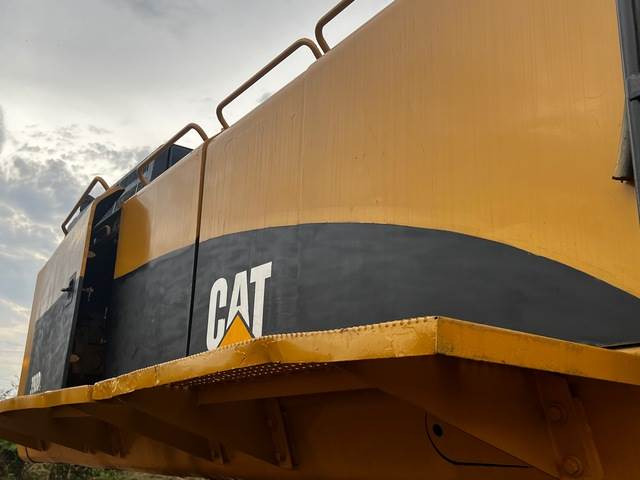 CAT 390DL - 크롤러 굴삭기 : 사진 2 CAT 390DL - 크롤러 굴삭기 : 사진 2