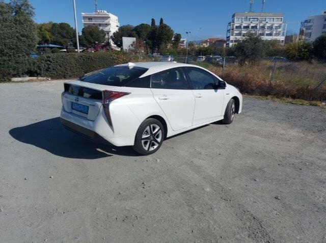 Toyota Prius Hybrid - 차량 : 사진 3 Toyota Prius Hybrid - 차량 : 사진 3