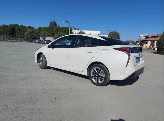 Toyota Prius Hybrid - 차량 : 사진 2 Toyota Prius Hybrid - 차량 : 사진 2