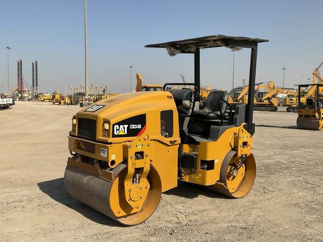 CAT CB34B - 로드 롤러 : 사진 1 CAT CB34B - 로드 롤러 : 사진 1