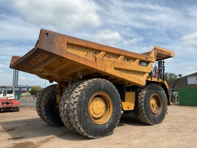 CAT 777F - 리지드 덤프/ 바위 트럭 : 사진 3 CAT 777F - 리지드 덤프/ 바위 트럭 : 사진 3