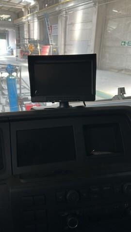 유조트럭 MAN TGM18.250 : 사진 10