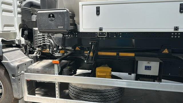 유조트럭 MAN TGM18.250 : 사진 7