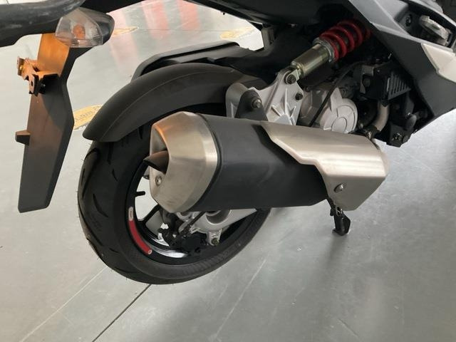 오토바이 Malaguti Mission : 사진 16 오토바이 Malaguti Mission : 사진 16