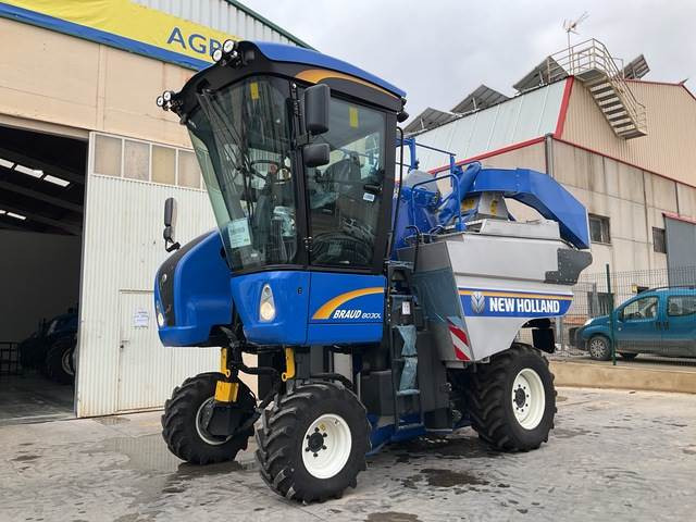 New Holland 730 - 수확기 부착물 : 사진 1 New Holland 730 - 수확기 부착물 : 사진 1