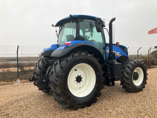 New Holland T7.165S - 장궤형 트랙터 : 사진 3 New Holland T7.165S - 장궤형 트랙터 : 사진 3