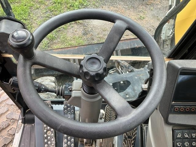 휠 굴삭기 Yanmar B110W : 사진 22