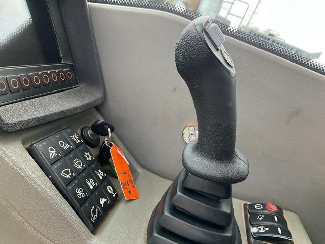 휠 굴삭기 Yanmar B110W : 사진 24