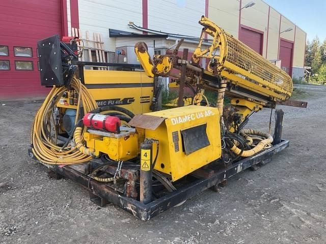 Atlas Copco Diamec U4 - 드릴링 리그 : 사진 3 Atlas Copco Diamec U4 - 드릴링 리그 : 사진 3