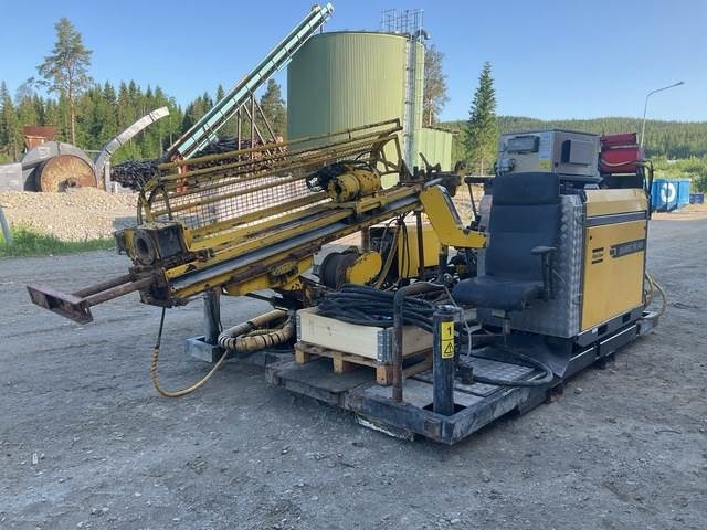 Atlas Copco Diamec U4 - 드릴링 리그 : 사진 1 Atlas Copco Diamec U4 - 드릴링 리그 : 사진 1