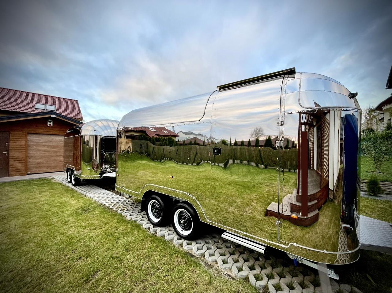 SHINE Summer oryginal - 자판기 트레일러 : 사진 1 SHINE Summer oryginal - 자판기 트레일러 : 사진 1