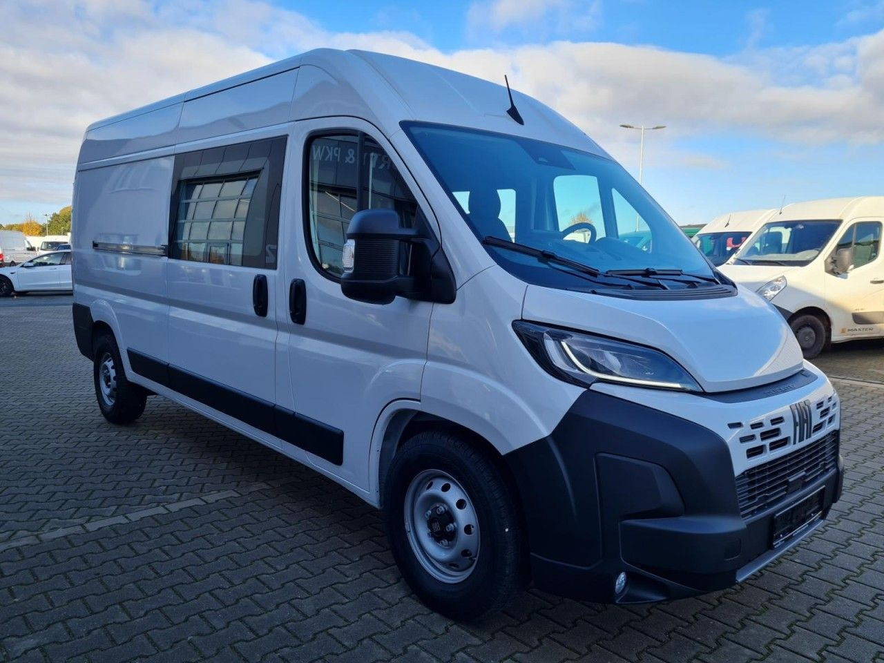 Fiat Ducato 35 Kasten Doka 6-Sitze L3H2 AG KLIMA Navi - 패널 밴, 콤비 밴 : 사진 3 Fiat Ducato 35 Kasten Doka 6-Sitze L3H2 AG KLIMA Navi - 패널 밴, 콤비 밴 : 사진 3