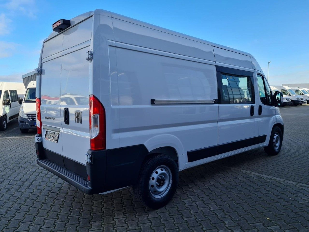 Fiat Ducato 35 Kasten Doka 6-Sitze L3H2 AG KLIMA Navi - 패널 밴, 콤비 밴 : 사진 4 Fiat Ducato 35 Kasten Doka 6-Sitze L3H2 AG KLIMA Navi - 패널 밴, 콤비 밴 : 사진 4