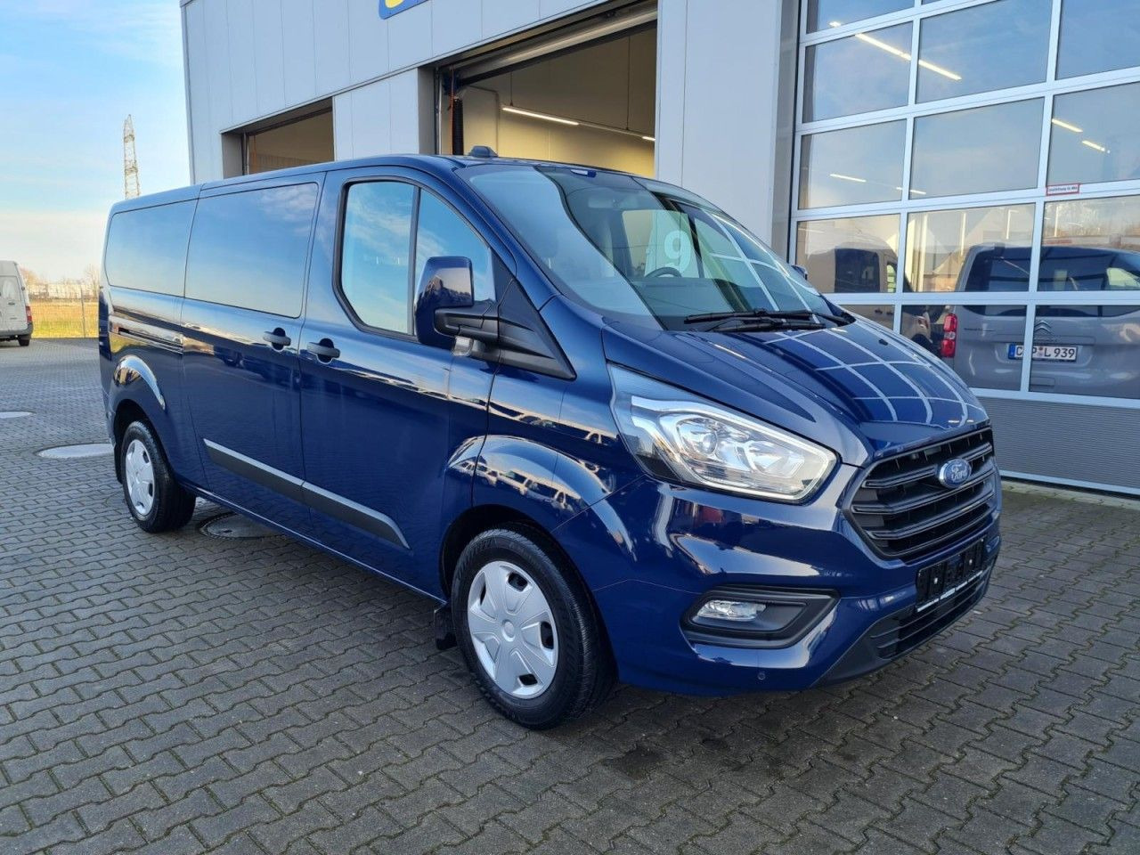 Ford Custom Kombi 320 L2 Trend 9 Sitze KLIMA PDC TEMP - 승합차 : 사진 3 Ford Custom Kombi 320 L2 Trend 9 Sitze KLIMA PDC TEMP - 승합차 : 사진 3
