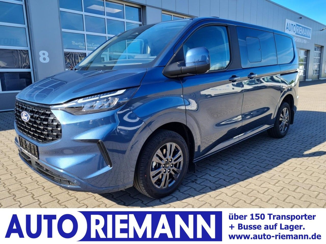 Ford Tourneo Custom 320 Titanium L1 AG 8-Sitze LED KA - 승합차 : 사진 1 Ford Tourneo Custom 320 Titanium L1 AG 8-Sitze LED KA - 승합차 : 사진 1