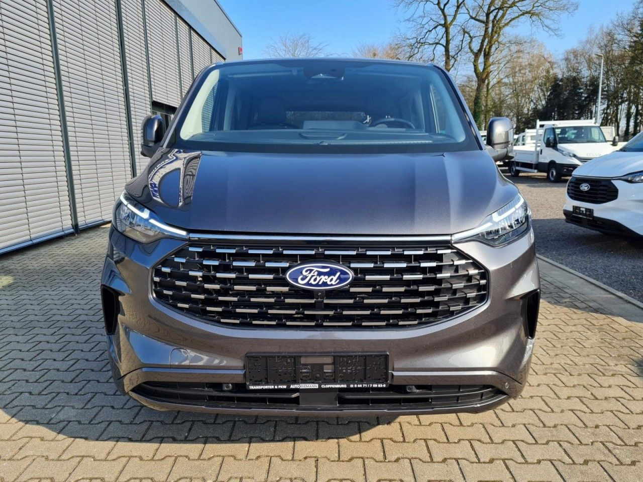 Ford Tourneo Custom 320 Titanium X L1 AHK LED LMF NAV - 승합차 : 사진 2 Ford Tourneo Custom 320 Titanium X L1 AHK LED LMF NAV - 승합차 : 사진 2