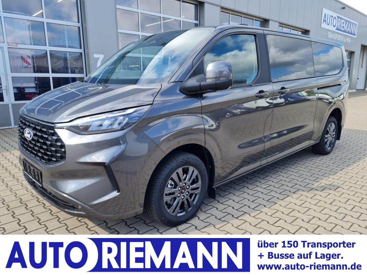 Ford Tourneo Custom 8 Sitze 320 L2 Titanium LED AUTOM - 승합차 : 사진 1 Ford Tourneo Custom 8 Sitze 320 L2 Titanium LED AUTOM - 승합차 : 사진 1
