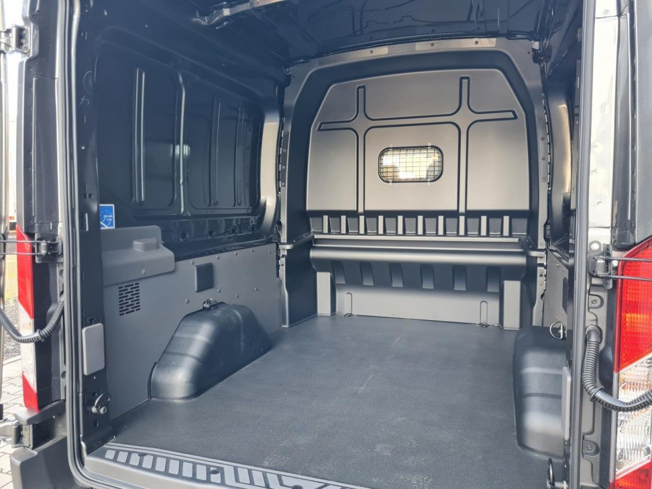 패널 밴, 콤비 밴 Ford Transit 3,5t Kasten Doka TDCi L3 Trend AHK Kamer : 사진 24