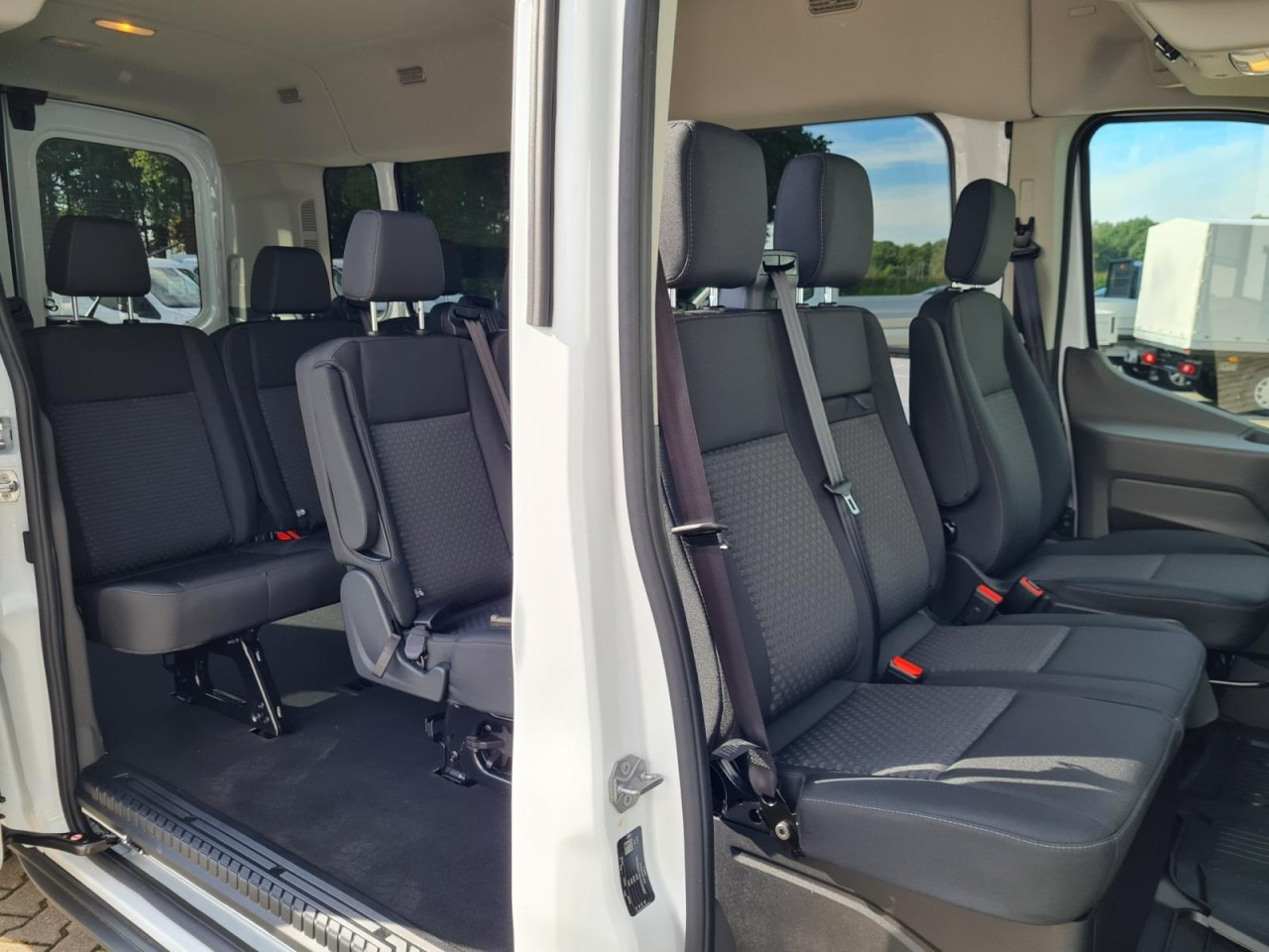 소형 버스, 승합차 Ford Transit 350 Kombi TDCi L3 Trend 9 Sitzer AUTOMATIK : 사진 16 소형 버스, 승합차 Ford Transit 350 Kombi TDCi L3 Trend 9 Sitzer AUTOMATIK : 사진 16