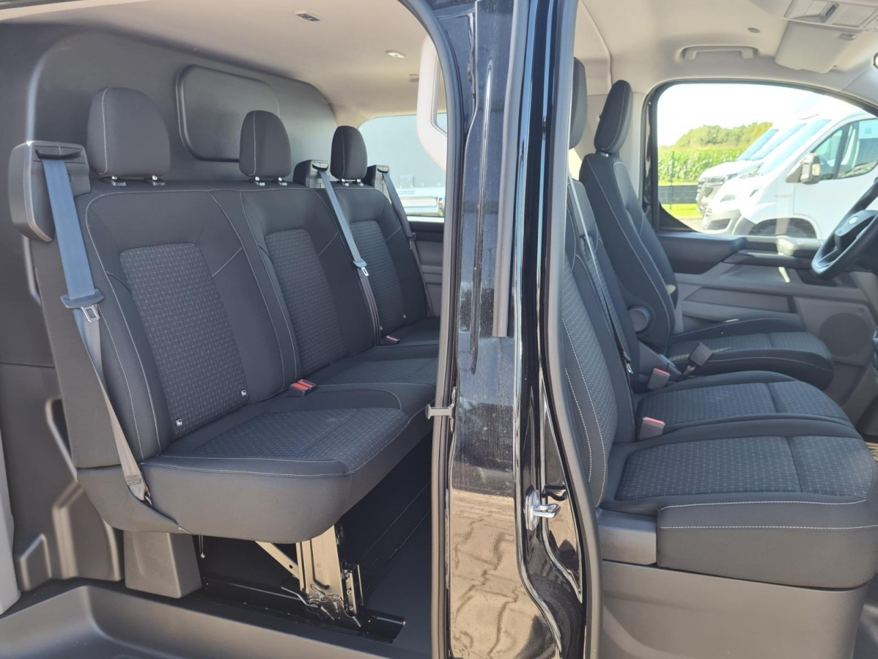 Ford Transit Custom Kasten 320 Doka L2 Trend AHK 6 Sitze - 소형 밴, 콤비 밴 : 사진 4 Ford Transit Custom Kasten 320 Doka L2 Trend AHK 6 Sitze - 소형 밴, 콤비 밴 : 사진 4