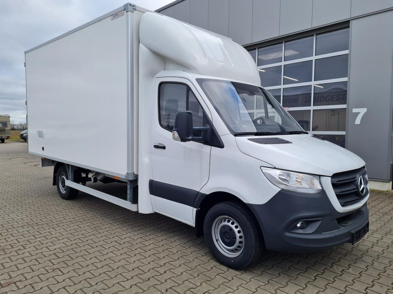 Mercedes-Benz Sprinter 315 CDi Koffer lang MBux Klima - 박스 밴 : 사진 3 Mercedes-Benz Sprinter 315 CDi Koffer lang MBux Klima - 박스 밴 : 사진 3