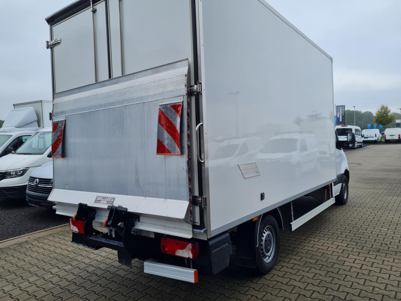 Mercedes-Benz Sprinter 315 RWD Möbel Koffer LBW KLIMA TEMPOMAT - 박스 밴 : 사진 4 Mercedes-Benz Sprinter 315 RWD Möbel Koffer LBW KLIMA TEMPOMAT - 박스 밴 : 사진 4
