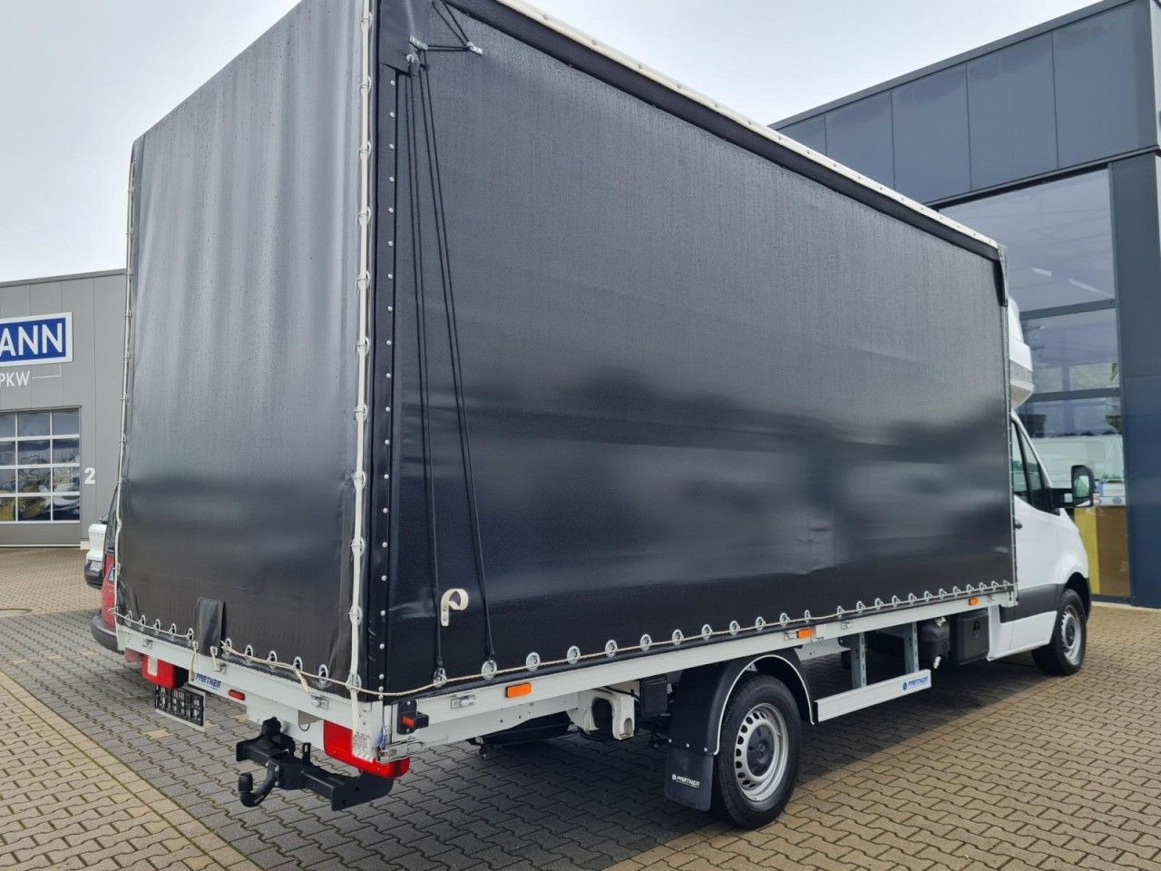 Mercedes-Benz Sprinter 317 AG Pritsche Schiebe Plane Schlafkab - 커튼 사이드 밴 : 사진 4 Mercedes-Benz Sprinter 317 AG Pritsche Schiebe Plane Schlafkab - 커튼 사이드 밴 : 사진 4