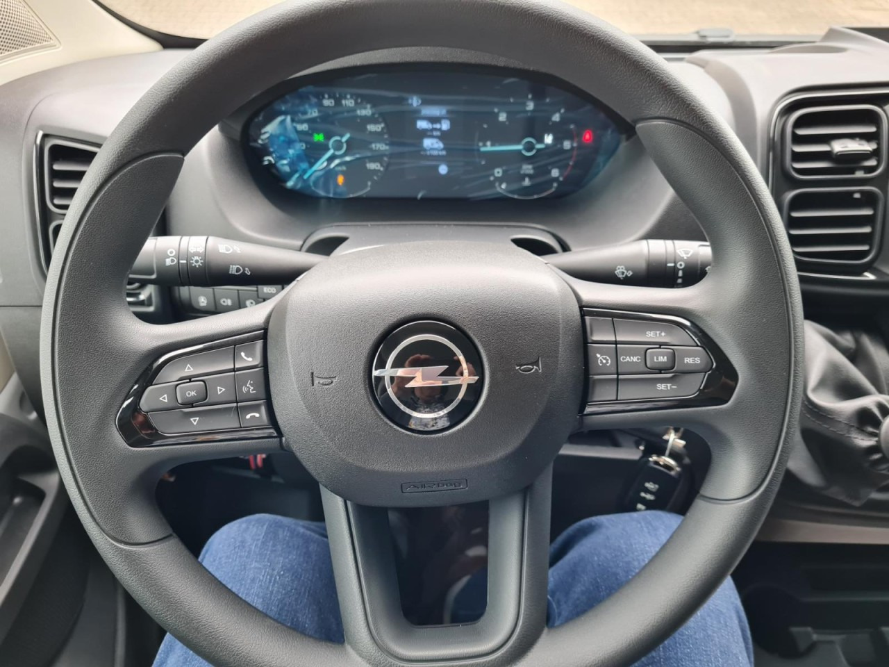 패널 밴 Opel Movano Kasten 2.2 HDI 180 L3H2 Klima NAVI TEMPOMAT : 사진 7 패널 밴 Opel Movano Kasten 2.2 HDI 180 L3H2 Klima NAVI TEMPOMAT : 사진 7