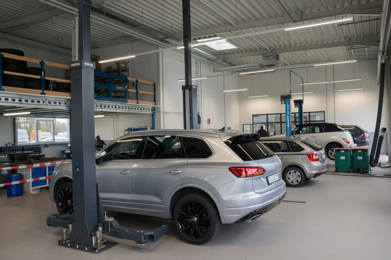 패널 밴 Opel Movano Kasten 2.2 HDI 180 L3H2 Klima NAVI TEMPOMAT : 사진 16 패널 밴 Opel Movano Kasten 2.2 HDI 180 L3H2 Klima NAVI TEMPOMAT : 사진 16