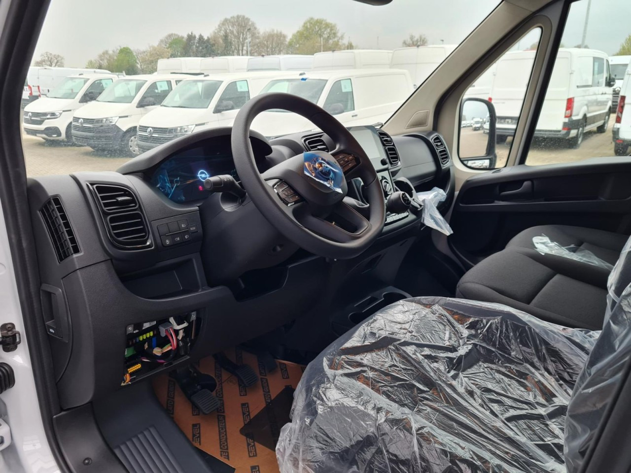 패널 밴 Opel Movano Kasten 2.2 HDI 180 L3H2 Klima NAVI TEMPOMAT : 사진 6 패널 밴 Opel Movano Kasten 2.2 HDI 180 L3H2 Klima NAVI TEMPOMAT : 사진 6