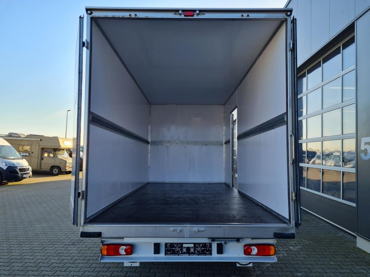 Peugeot Boxer 3.5t Koffer lang L4 ERGO KLIMA KOMFORT TEM - 박스 밴 : 사진 5 Peugeot Boxer 3.5t Koffer lang L4 ERGO KLIMA KOMFORT TEM - 박스 밴 : 사진 5