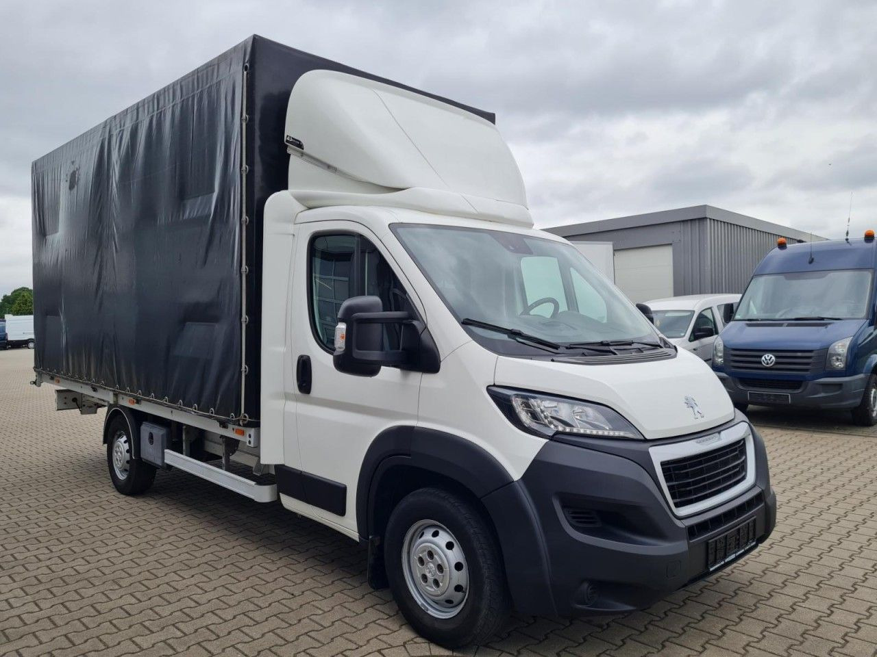 Peugeot Boxer 3,5t Pritsche Plane 2.2 HDi L4 435 - 커튼 사이드 밴 : 사진 3 Peugeot Boxer 3,5t Pritsche Plane 2.2 HDi L4 435 - 커튼 사이드 밴 : 사진 3