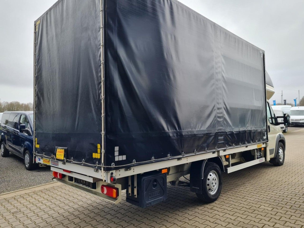 Peugeot Boxer Pritsche L4 Schiebe Plane Schlafkab Luftfe - 커튼 사이드 밴 : 사진 4 Peugeot Boxer Pritsche L4 Schiebe Plane Schlafkab Luftfe - 커튼 사이드 밴 : 사진 4
