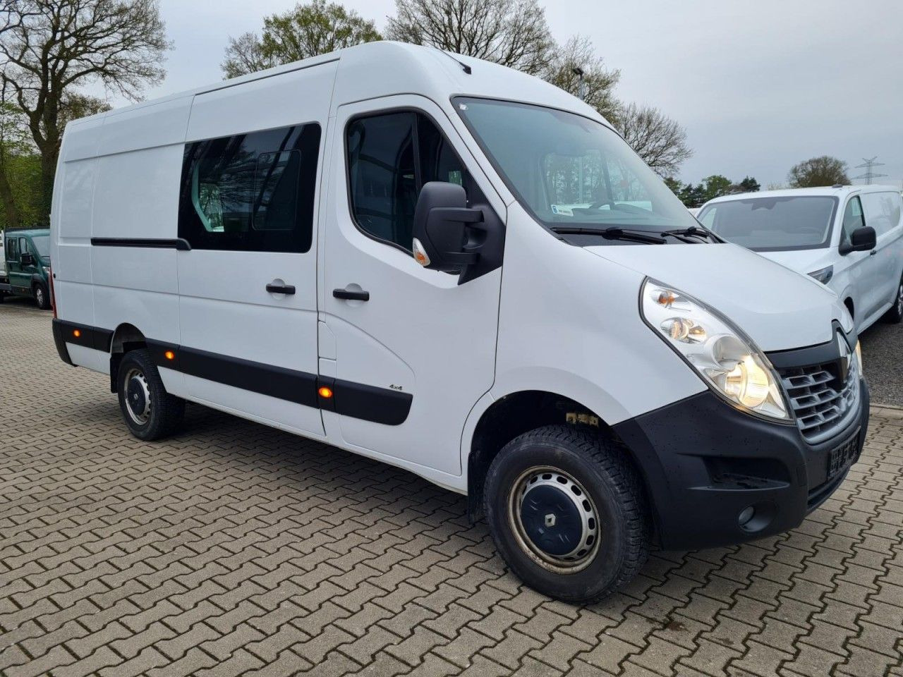 Renault Master 3,5t Kasten Doka dCi 130 L4H2 4x4 Allrad - 패널 밴, 콤비 밴 : 사진 3 Renault Master 3,5t Kasten Doka dCi 130 L4H2 4x4 Allrad - 패널 밴, 콤비 밴 : 사진 3