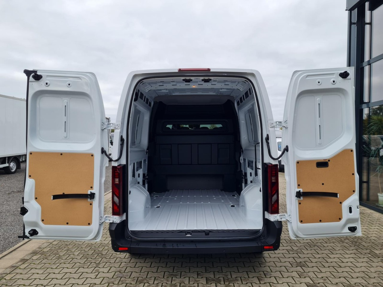Renault Master 3,5t Kasten dCi Doka L3H2 KLIMA TEMPOMAT - 콤비 밴 : 사진 5 Renault Master 3,5t Kasten dCi Doka L3H2 KLIMA TEMPOMAT - 콤비 밴 : 사진 5