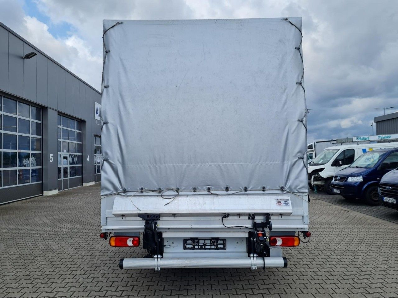 Renault Master 3,5t Pritsche dCi Plane Schlafkab. LBW - 커튼 사이드 밴 : 사진 5 Renault Master 3,5t Pritsche dCi Plane Schlafkab. LBW - 커튼 사이드 밴 : 사진 5