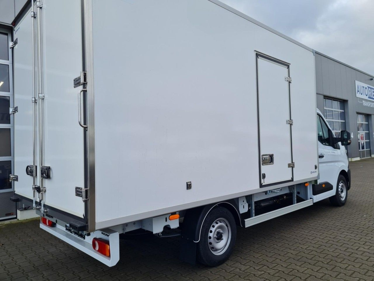 Renault Master 35 New Möbel Koffer KLIMA KAMERA TEMPOMAT - 박스 밴 : 사진 5 Renault Master 35 New Möbel Koffer KLIMA KAMERA TEMPOMAT - 박스 밴 : 사진 5